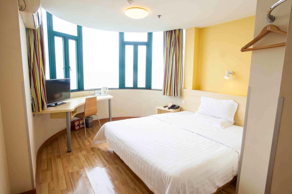 7 Days Inn Heze Mudan Road Branch Номер фото